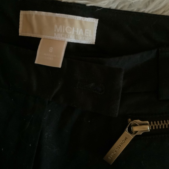 LAST CHANCE Michael Kors black Sz 8 Bermuda shorts - Picture 2 of 5